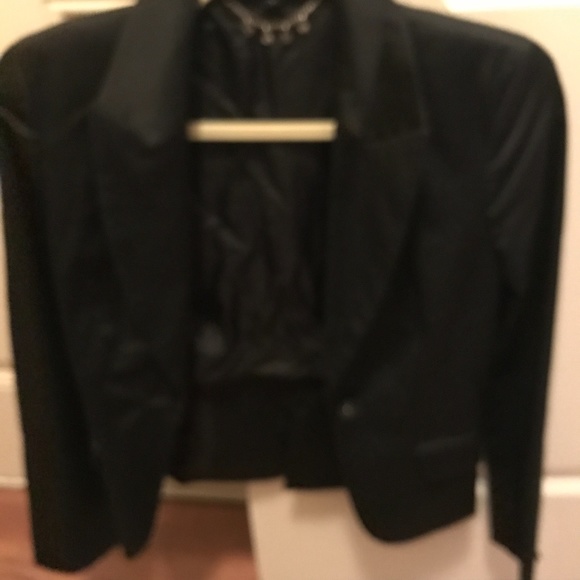 BeBe suits Red and Black same styles. - Picture 6 of 11